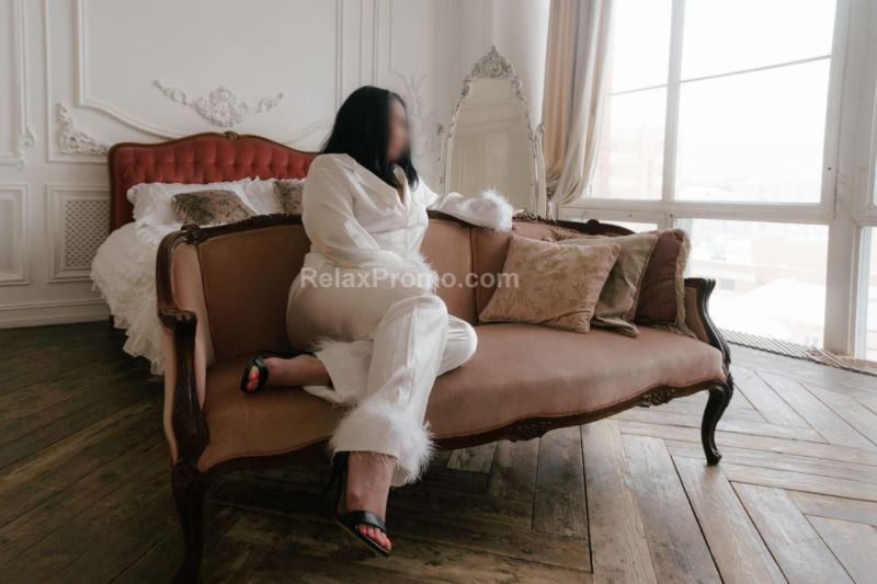 Kyiv Escort : Dominika – photo 2